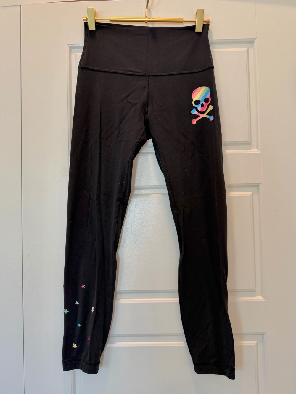 Soulcycle x Lululemon Black Skull Leggings Size 6